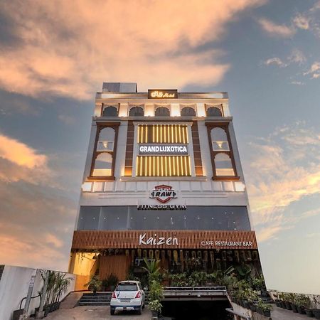 Grand Luxotica By Dls Hotels Dehradun Zewnętrze zdjęcie