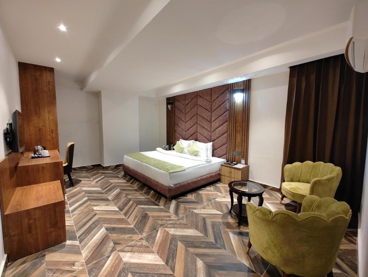 Grand Luxotica By Dls Hotels Dehradun Zewnętrze zdjęcie