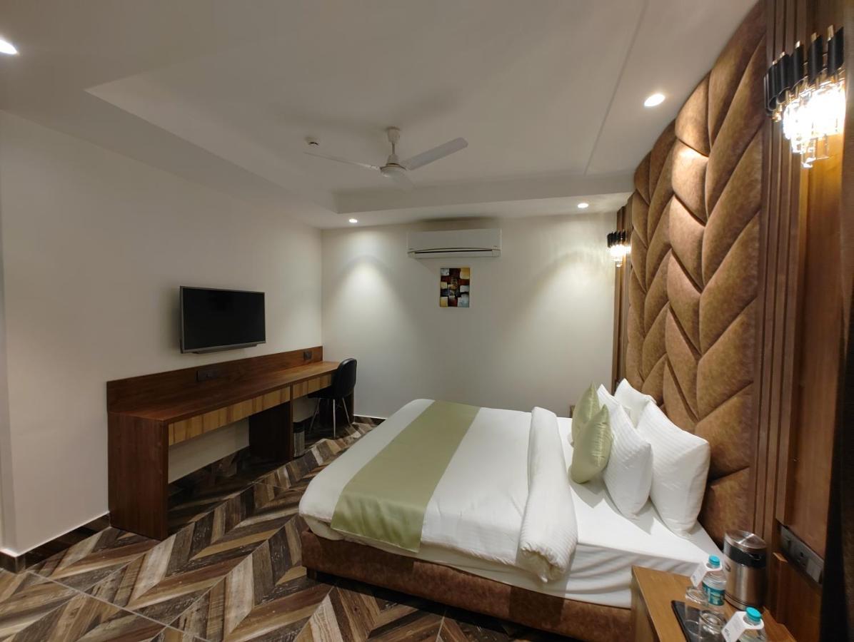 Grand Luxotica By Dls Hotels Dehradun Zewnętrze zdjęcie
