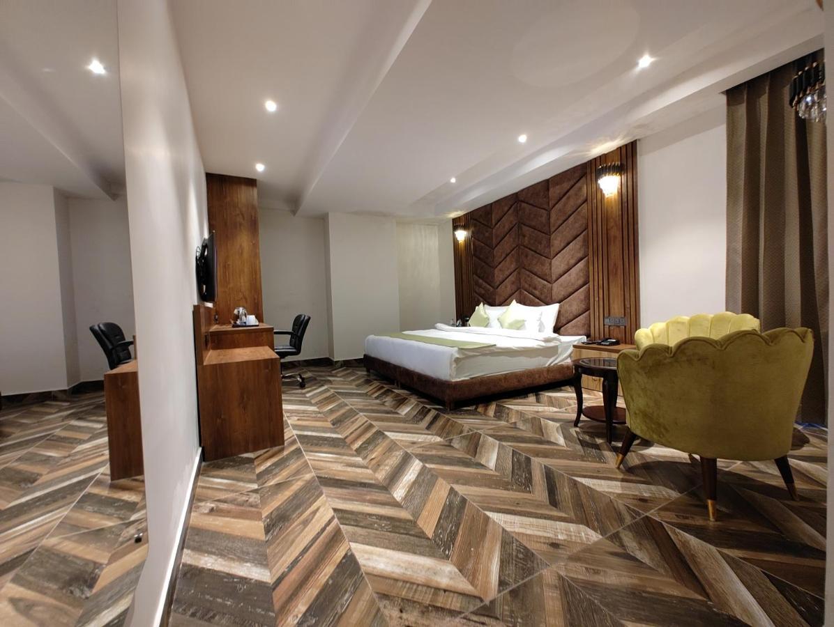 Grand Luxotica By Dls Hotels Dehradun Zewnętrze zdjęcie