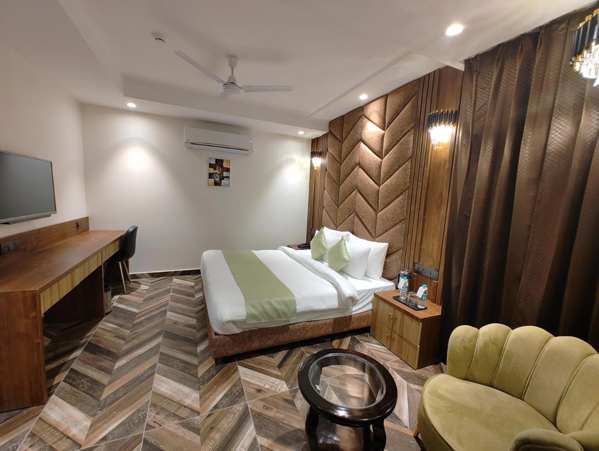 Grand Luxotica By Dls Hotels Dehradun Zewnętrze zdjęcie