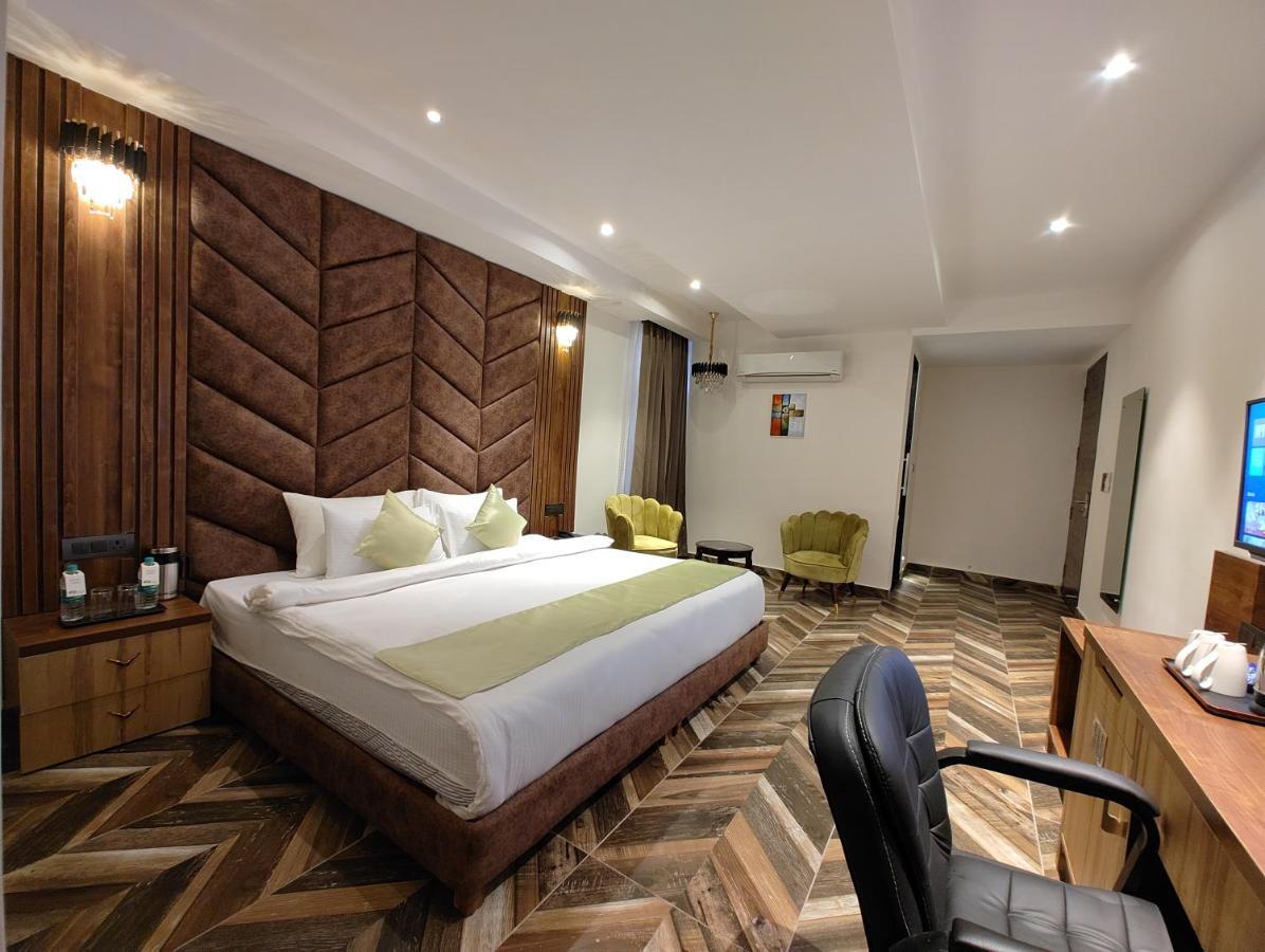 Grand Luxotica By Dls Hotels Dehradun Zewnętrze zdjęcie