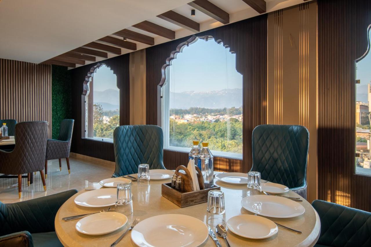 Grand Luxotica By Dls Hotels Dehradun Zewnętrze zdjęcie