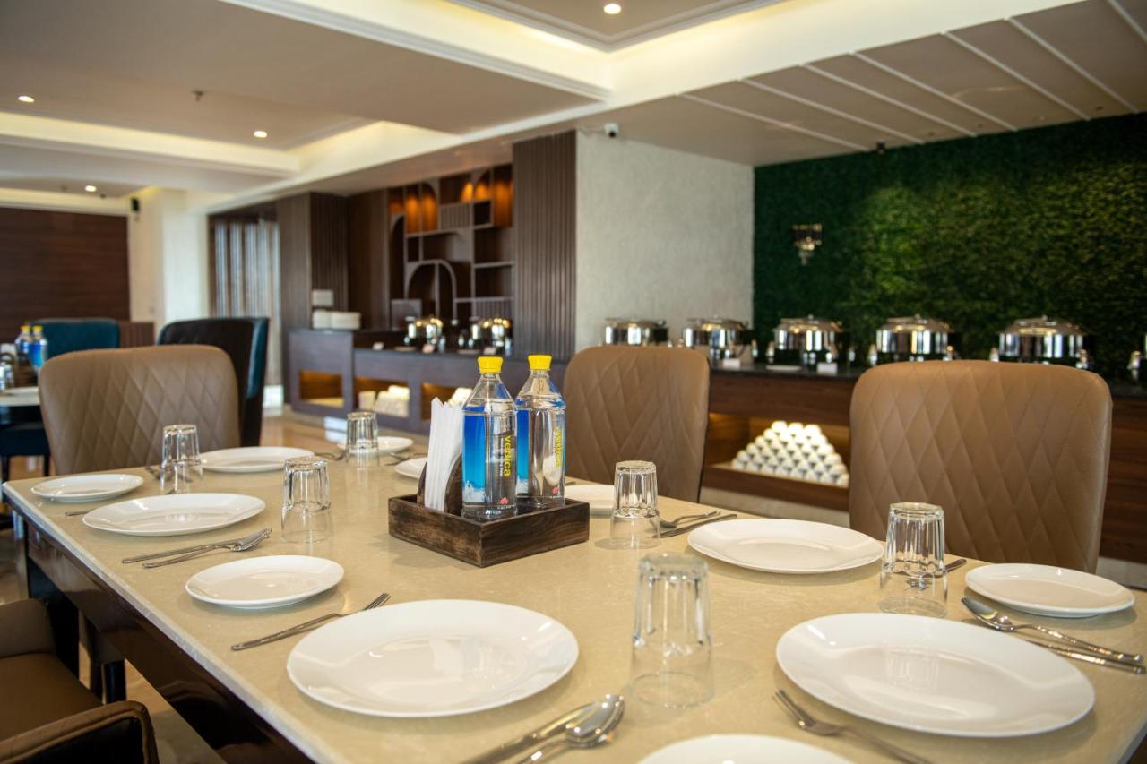 Grand Luxotica By Dls Hotels Dehradun Zewnętrze zdjęcie