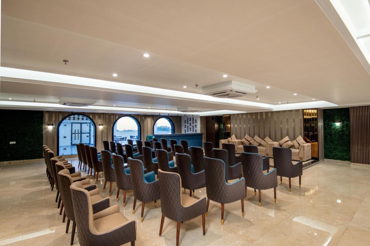 Grand Luxotica By Dls Hotels Dehradun Zewnętrze zdjęcie
