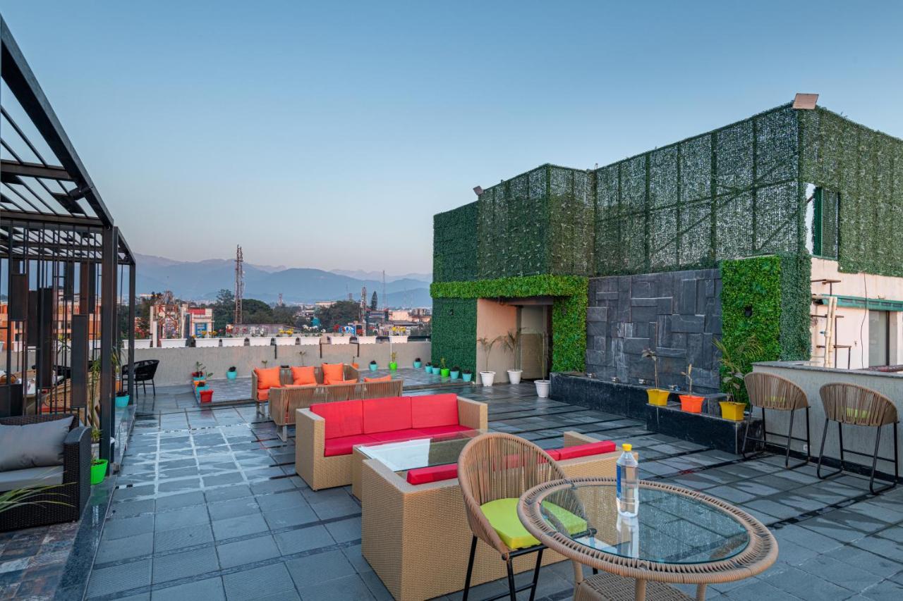 Grand Luxotica By Dls Hotels Dehradun Zewnętrze zdjęcie
